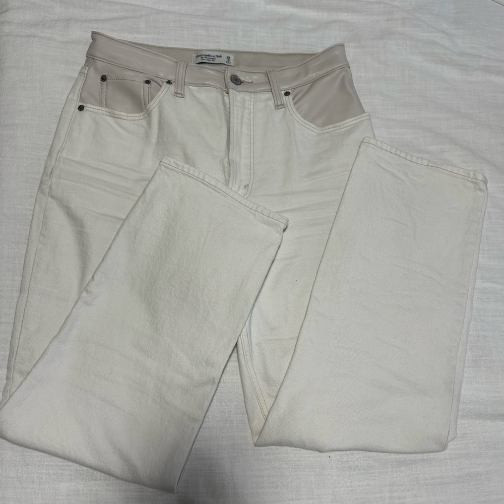 Abercrombie 90’s Straight Ultra High Rise Jeans | GREAT CONDITION! - Picture 1 of 5